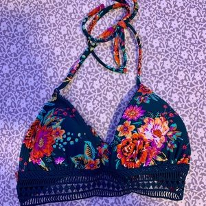 Bikini top with lace bottom